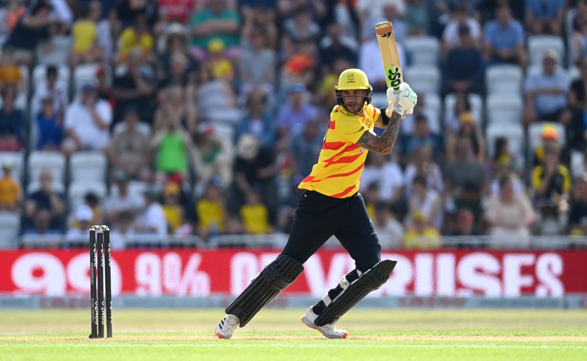 alex-hales-leads-trent-rockets-to-opening-hundred-win