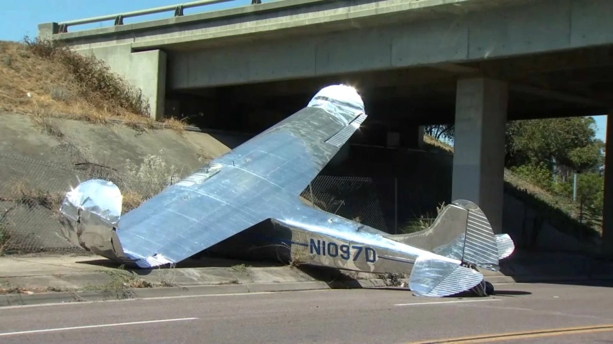 one-person-injured-as-small-plane-crashes-next-to-california-freeway