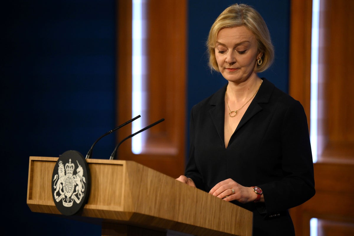 how-have-the-papers-reacted-to-liz-truss’s-efforts-to-save-her-premiership?