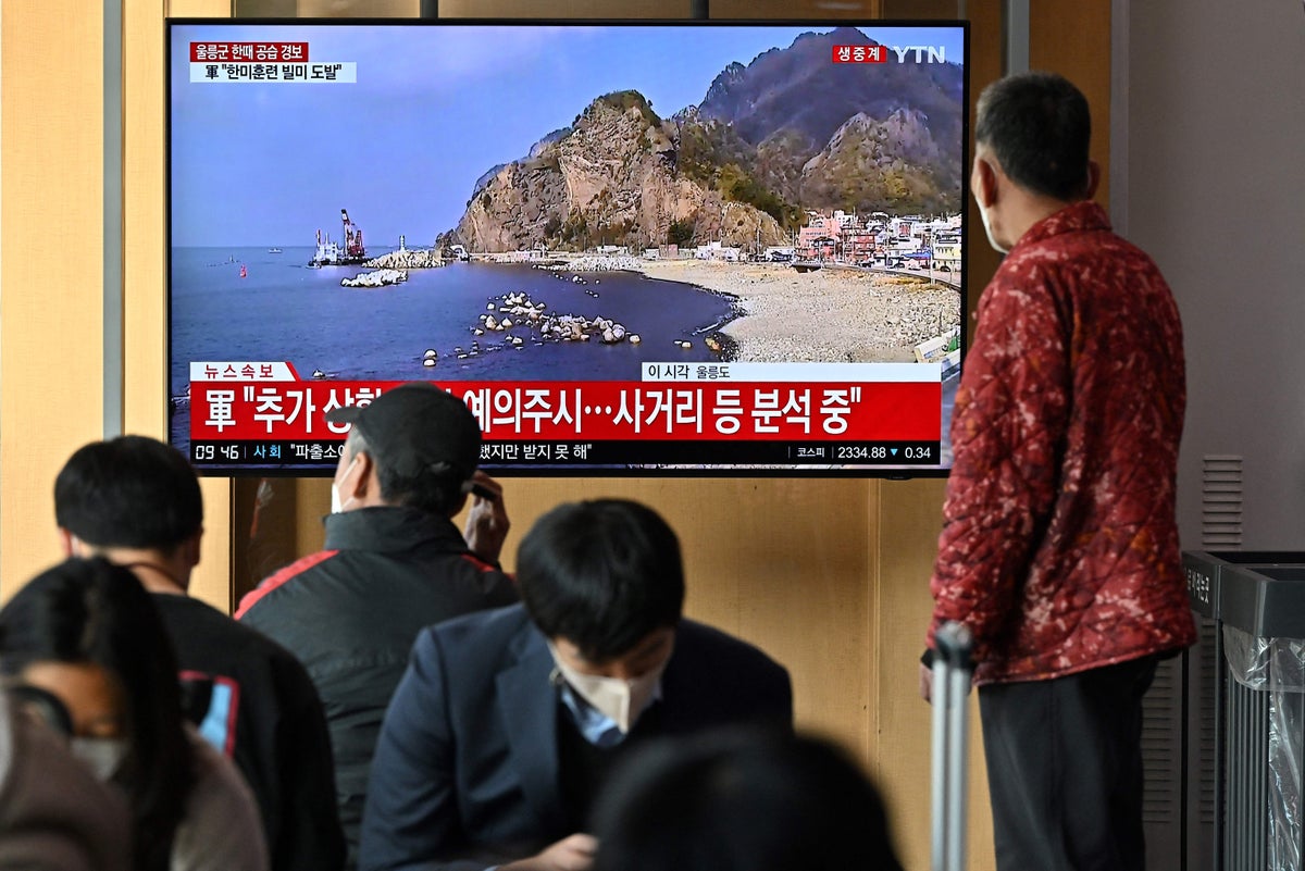 north-and-south-korea-exchange-barrage-of-missiles-off-coasts-in-major-escalation