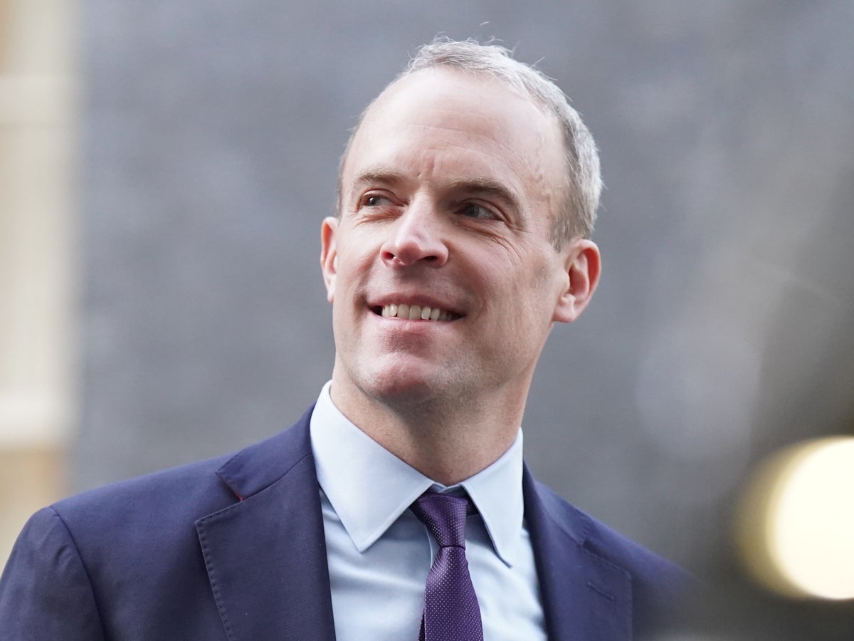 rishi-sunak-delays-dominic-raab-decision-as-pm-sleeps-on-‘bullying’-report