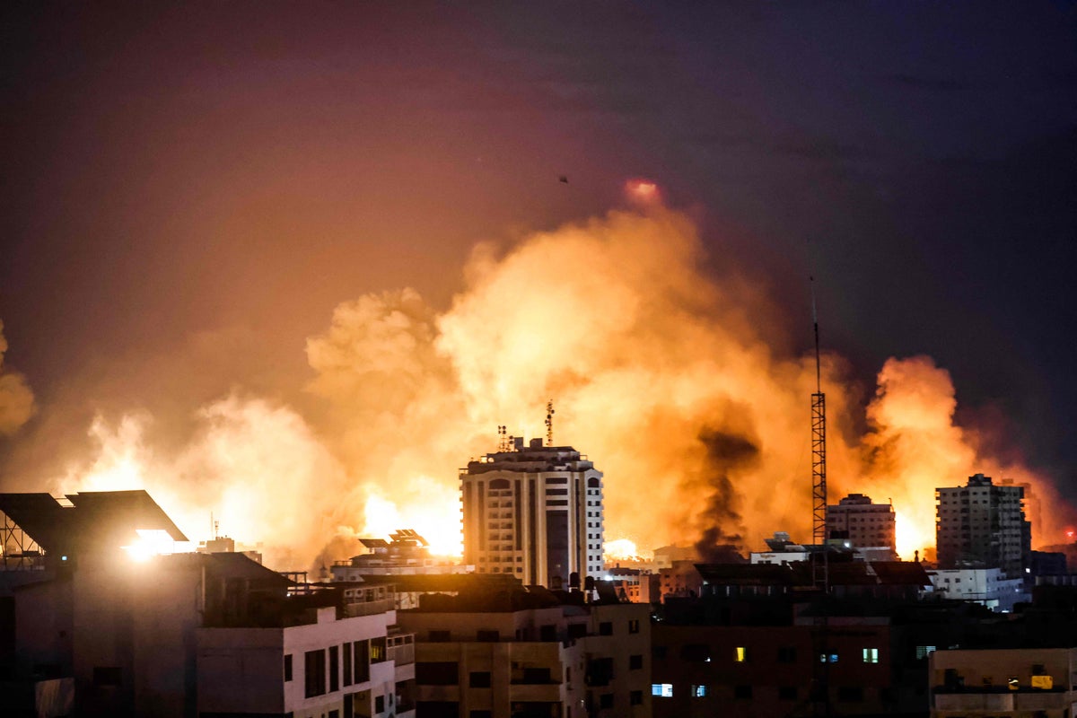 israel-hamas-war-latest:-netanyahu-orders-siege-on-gaza-as-hostages-are-threatened-with-execution