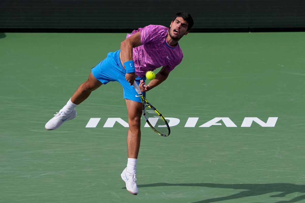 carlos-alcaraz-defeats-daniil-medvedev-to-win-second-indian-wells-title