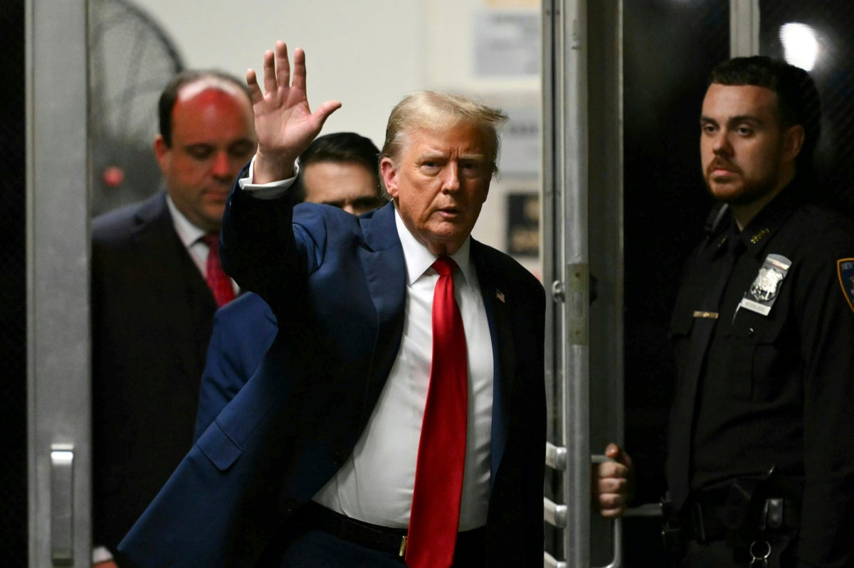 trump-trial-live:-trump-in-florida-for-son’s-graduation-after-michael-cohen-grilled-over-key-stormy-daniels-call