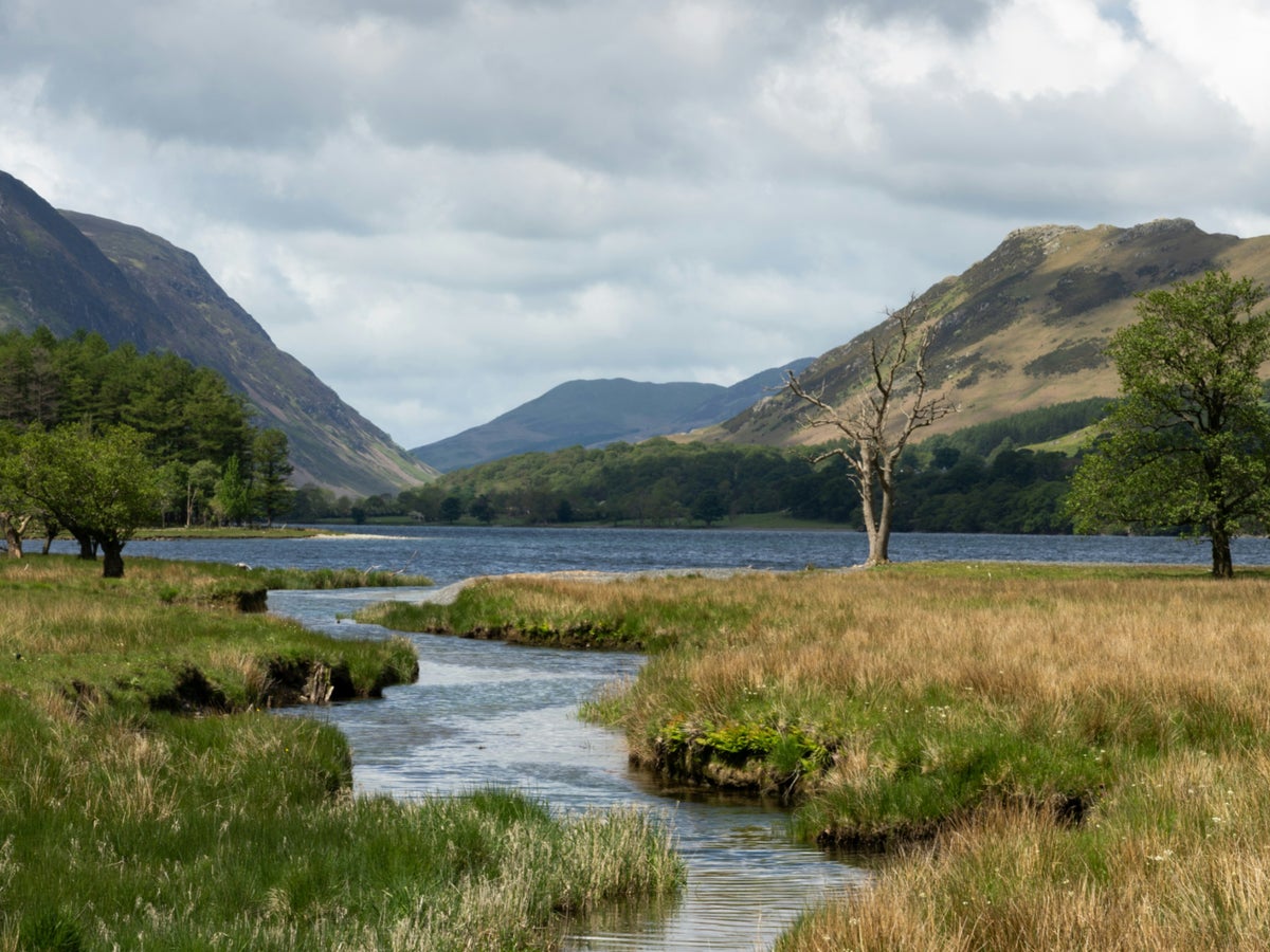 seven-of-the-best-walks-in-the-lake-district:-lakeside-routes-and-places-to-stay