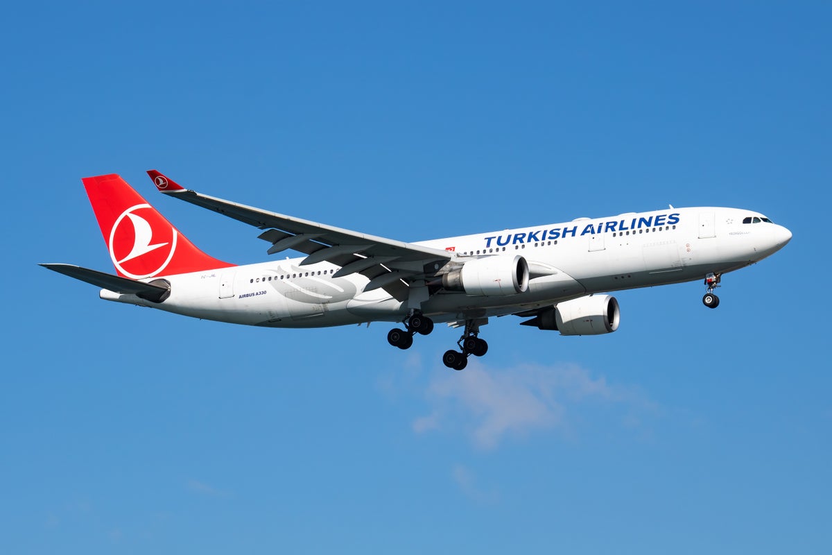 six-passengers-injured-during-violent-turbulence-on-turkish-airlines-flight