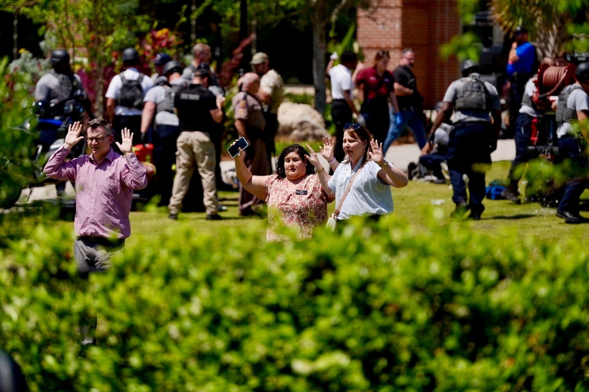 fsu-shooting-latest:-gunman,-20,-who-killed-two-and-injured-6-‘is-a-cop’s-son-who-used-mom’s-former-service-weapon’