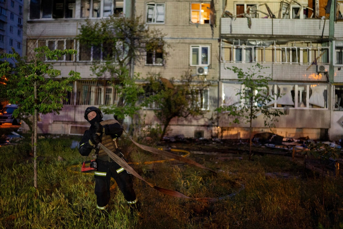 emergency-crews-search-kyiv-building-after-russia-strike-injures-15