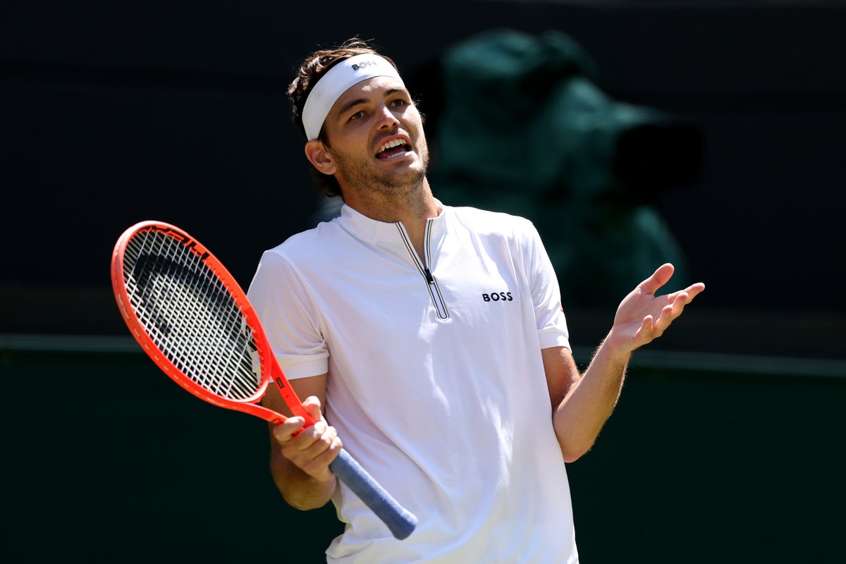 wimbledon-crowd-boos-after-electronic-line-calling-‘malfunctions’-again-in-taylor-fritz-match