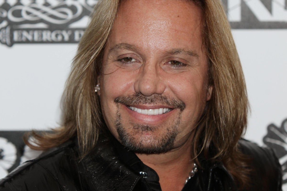 motley-crue-frontman-was-told-he’d-likely-never-go-on-stage-again-after-suffering-a-stroke