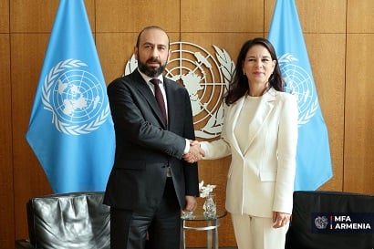 armenian-foreign-minister-meets-with-annalena-bаerbok: -the-global-peace-agenda