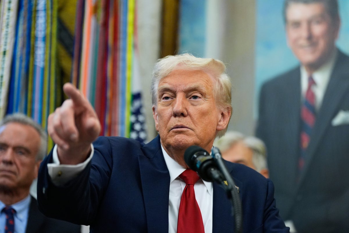 trump’s-white-house-orders-federal-agencies-to-execute-shutdown-plans-as-stopgap-funding-bill-fails:-live-updates