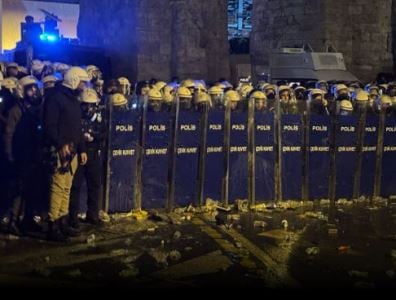 turkey-postpones-court-hearings-in-case-of-afp-photographer-and-other-journalists