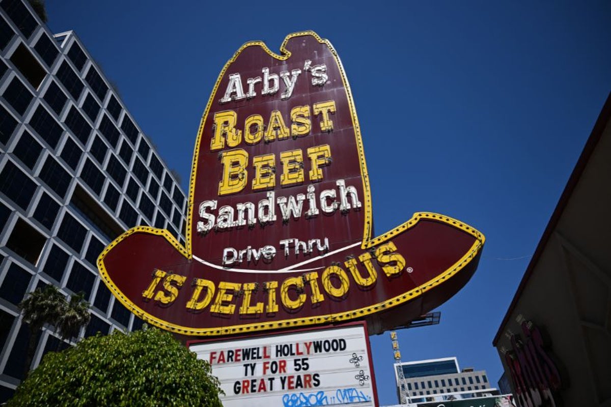 they-don’t-have-the-meat!-arby’s-quietly-closes-dozens-of-restaurants-across-the-country