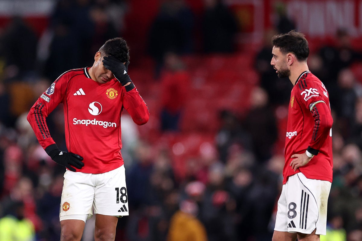 man-united-fans-boo-after-west-ham-steal-away-vital-premier-league-points