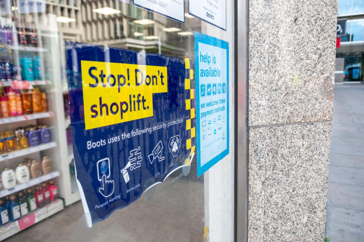 fury-after-met-police-chief-says-shops-need-to-‘step-up’-to-help-tackle-shoplifting