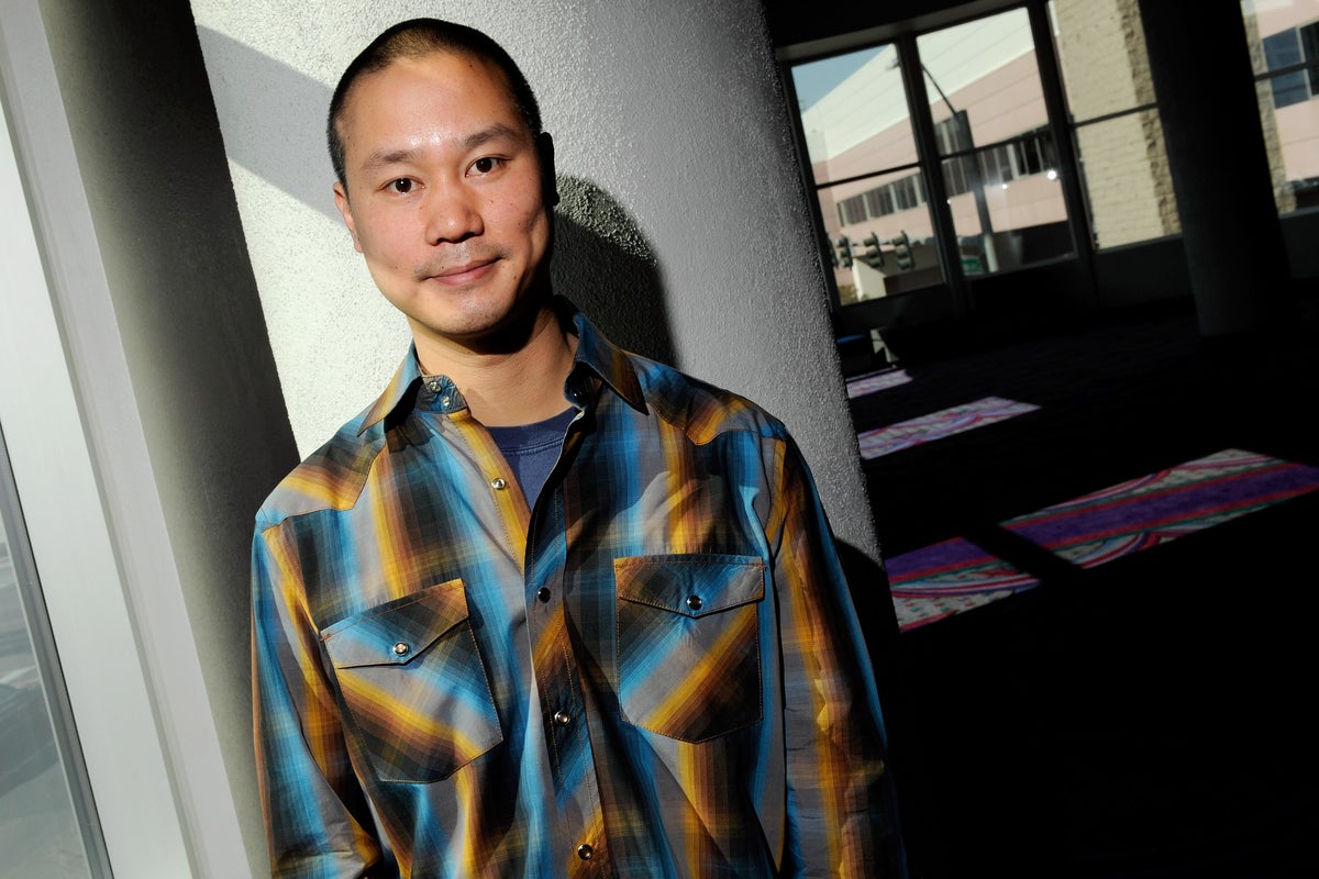 late-zappos-ceo’s-family-calls-mystery-will-produced-after-his-death-a-‘scam’-targeting-his-$500m-estate