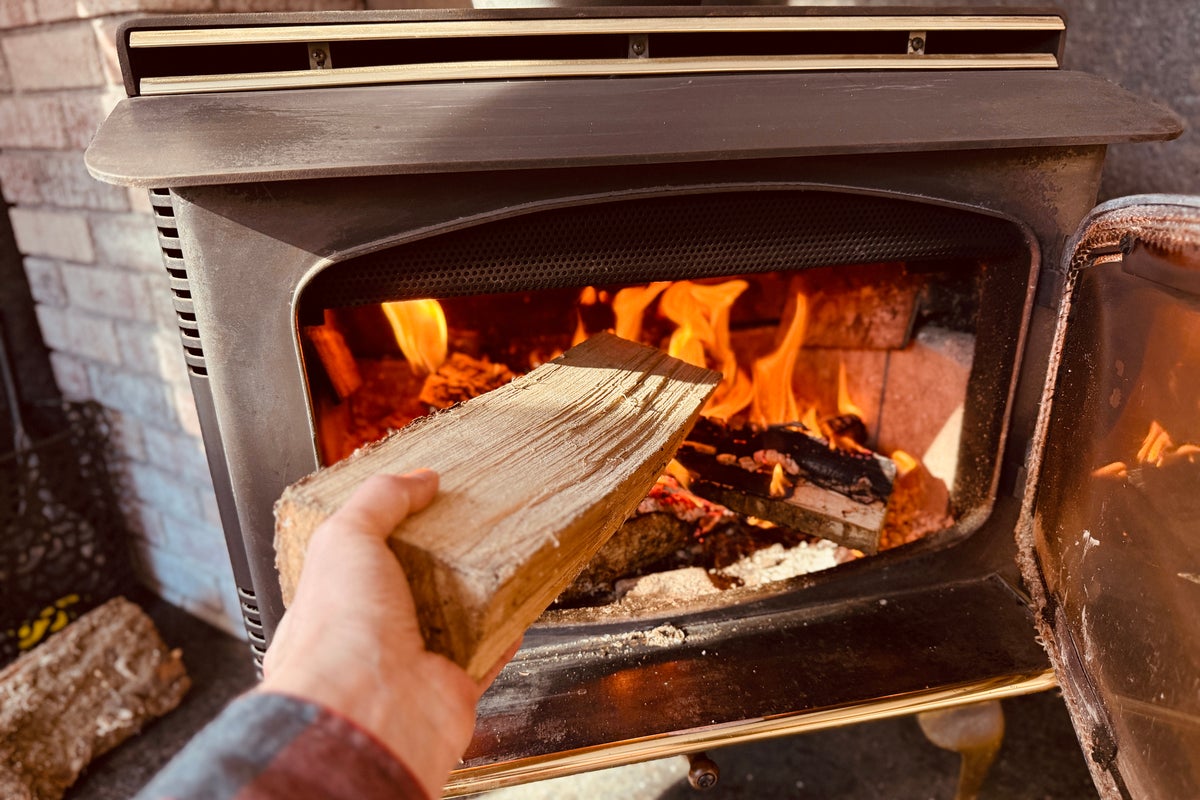 wood-burners-may-treble-children’s-exposure-to-pollution-in-homes,-study-finds