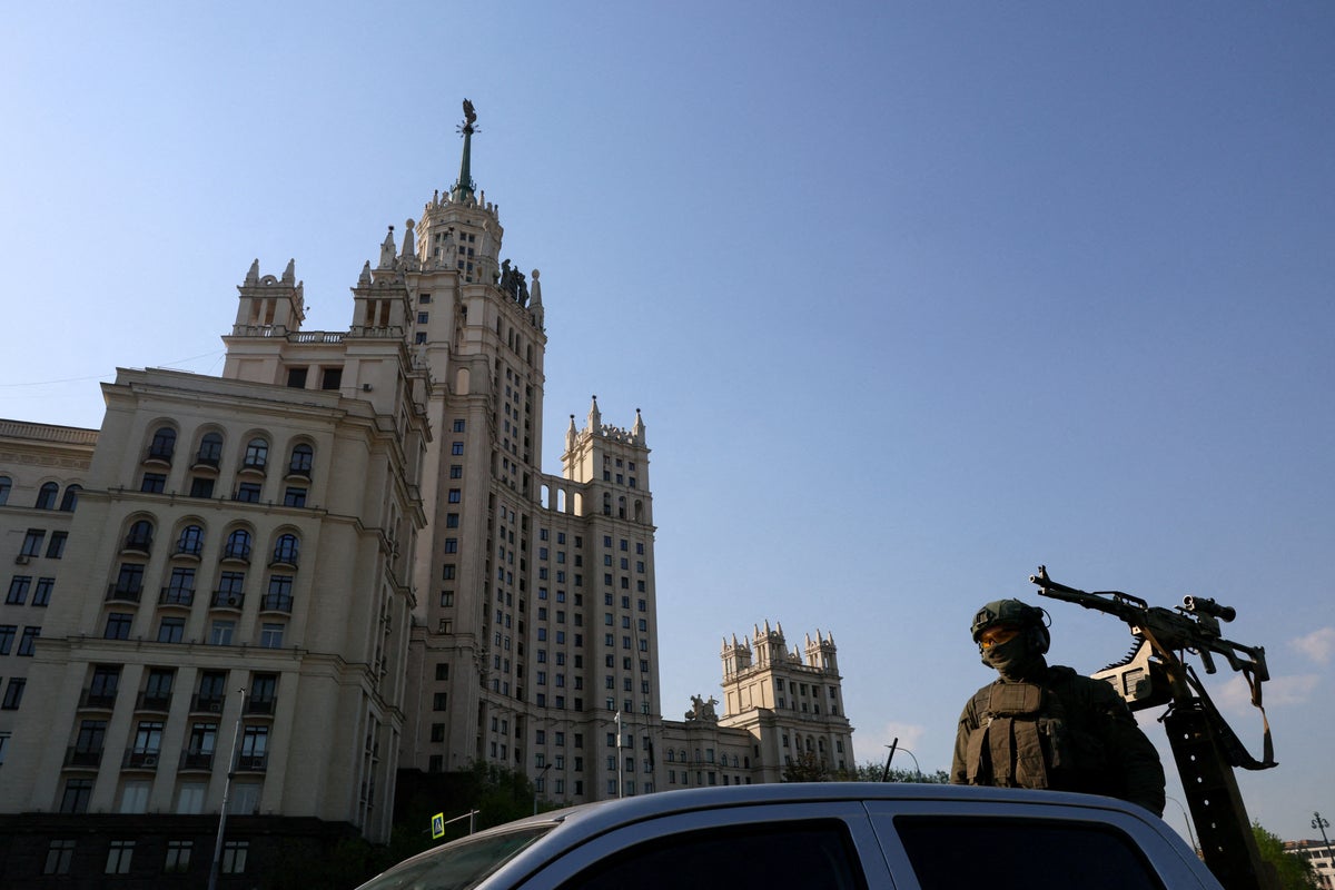 ukraine-russia-war-latest:-moscow-intercepts-over-50-drones-headed-for-capital-ahead-of-putin’s-parade