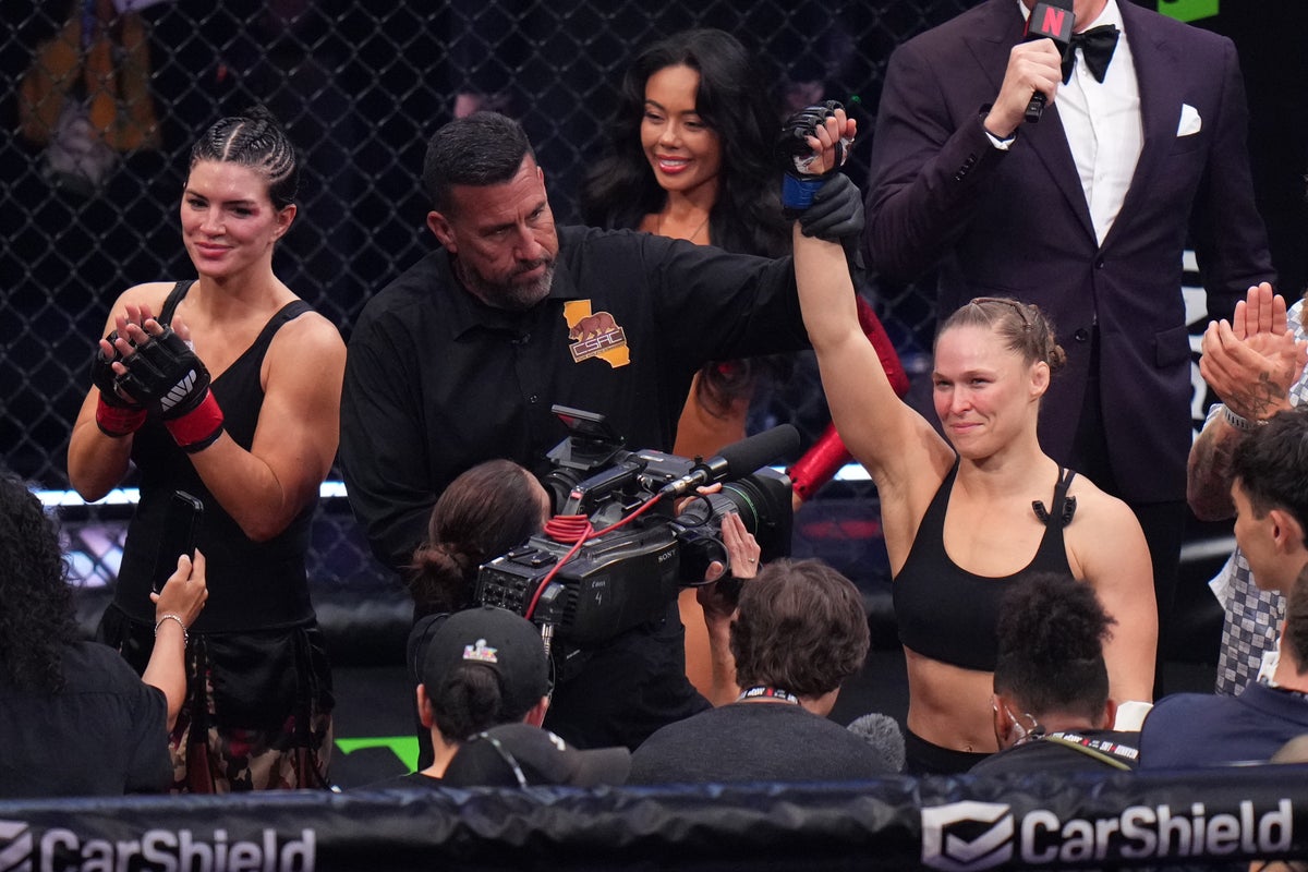 rousey-vs-carano-live:-fight-updates-and-results-as-ronda-rousey-wins-in-17-seconds