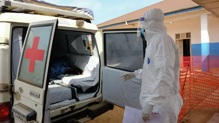 ebola-patients-fleeing-treatment-centers-in-democratic-republic-of-the-congo-in-search-of-food