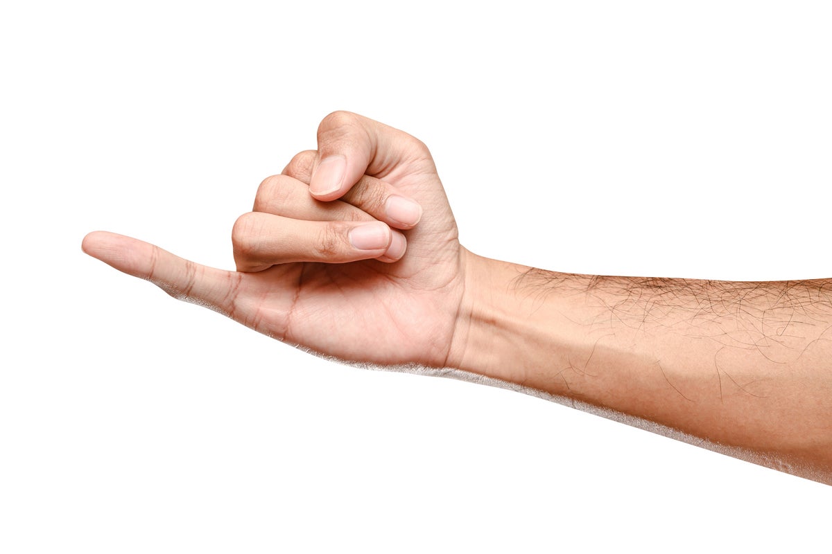 what-is-the-viral-trend-‘pinky-time’-–-and-can-it-really-help-prevent-cognitive-decline?