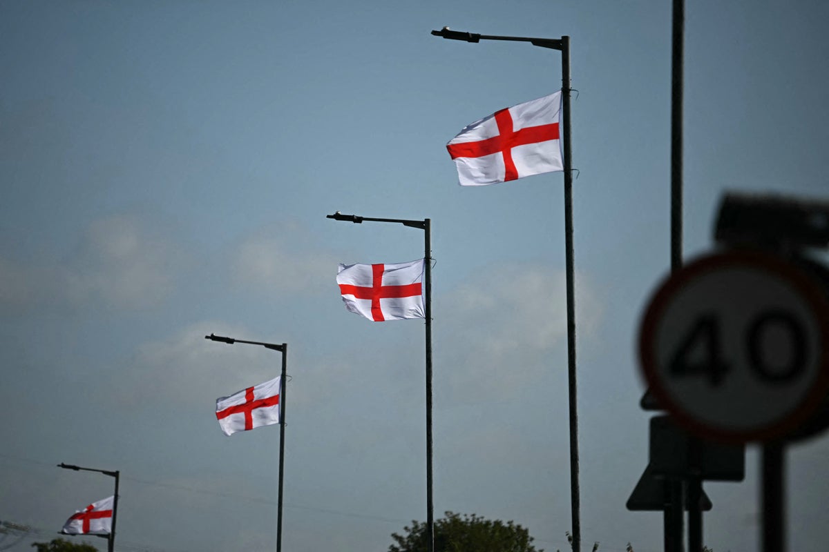 oxfordshire-bans-flags-on-lampposts-as-high-court-grants-injunction