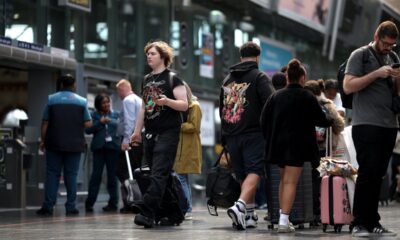 uk-rail-disruption-latest:-commuters-hit-with-travel-chaos-after-power-failure